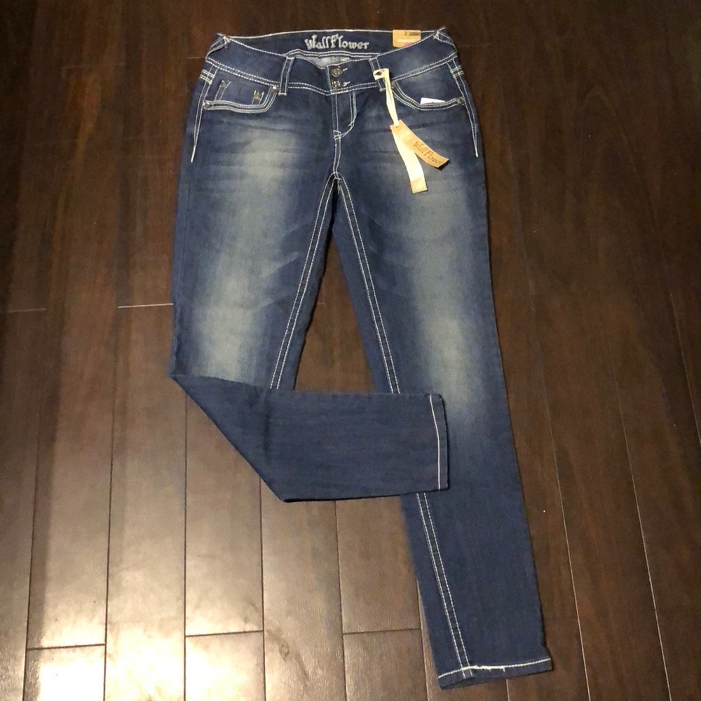 NEW Sz 9 skinny jeans